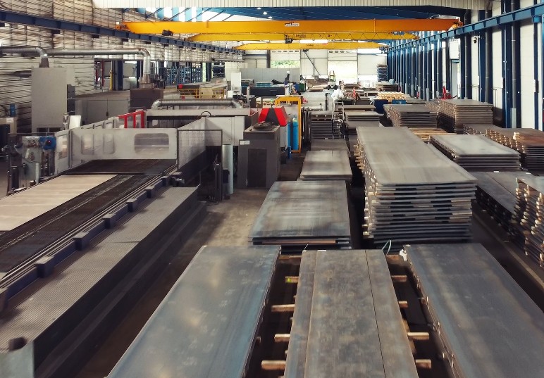 Atelier OXYMAX spécialiste de la découpe forte épaisseur