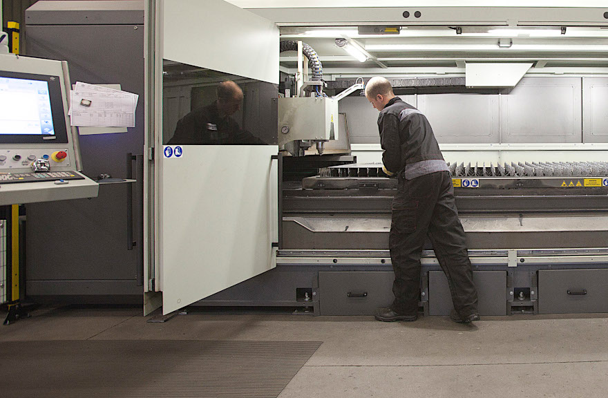 Machine laser pour tôles de 8 kW pour la construction métallique