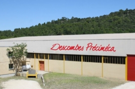 DESCOMBES PRECIMECA conçoit et fabrique des machines outils pour le travail des métaux en feuille